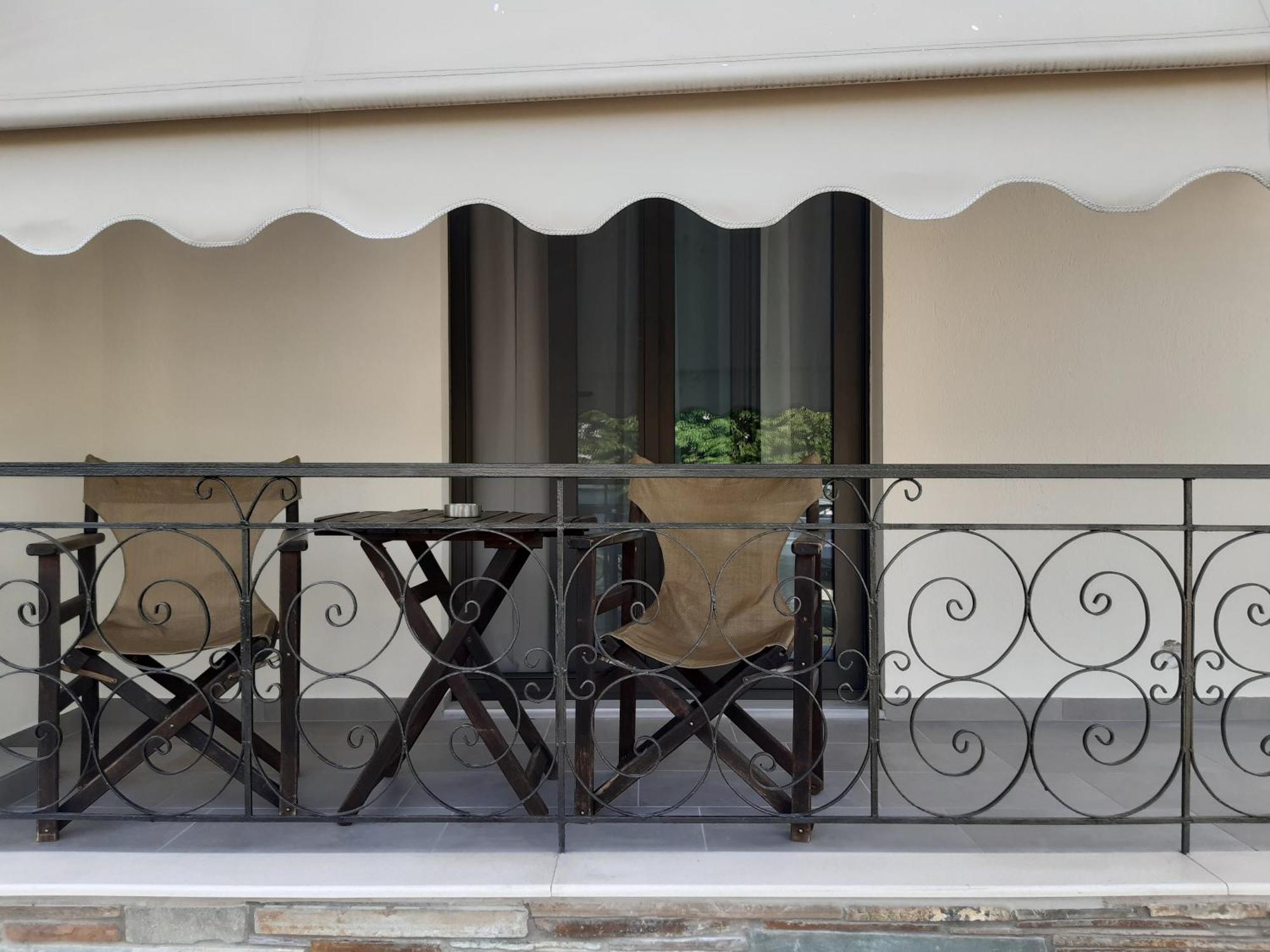 Lithos Apartment Loutraki  Bagian luar foto