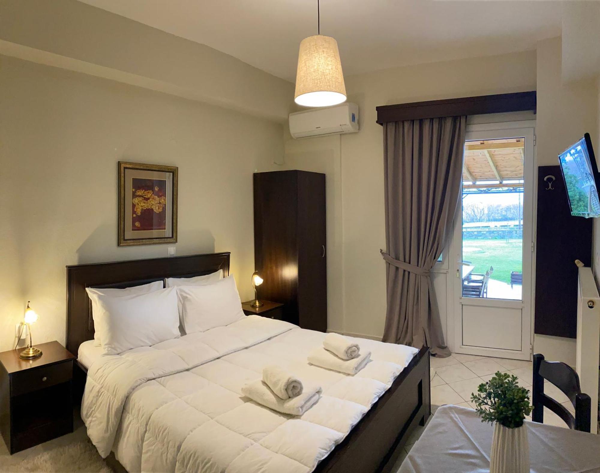 Lithos Apartment Loutraki  Bagian luar foto