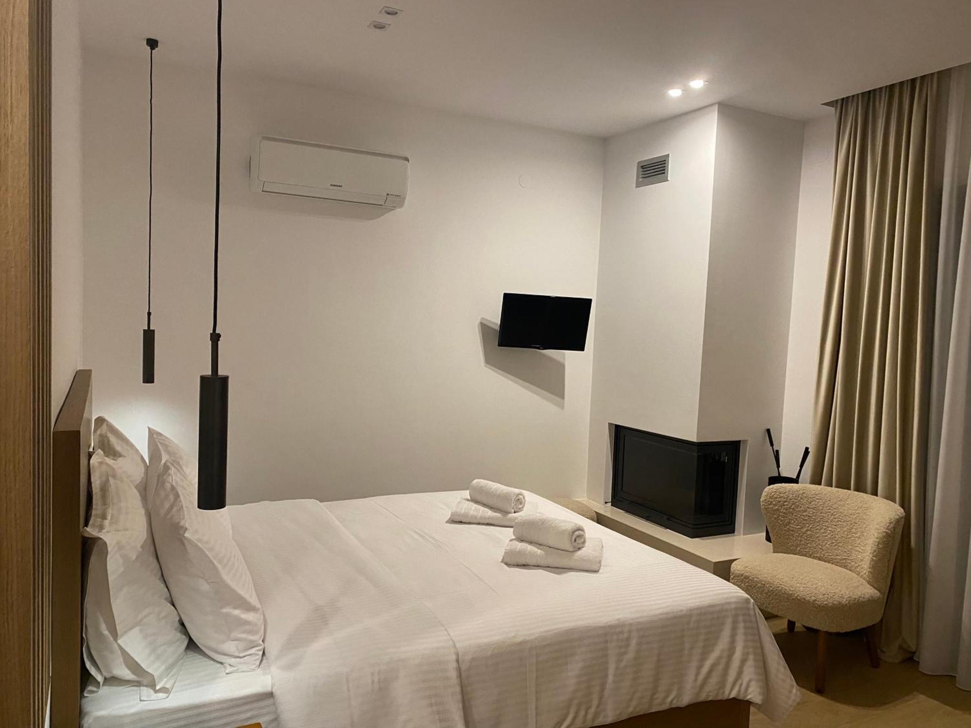 Lithos Apartment Loutraki  Bagian luar foto