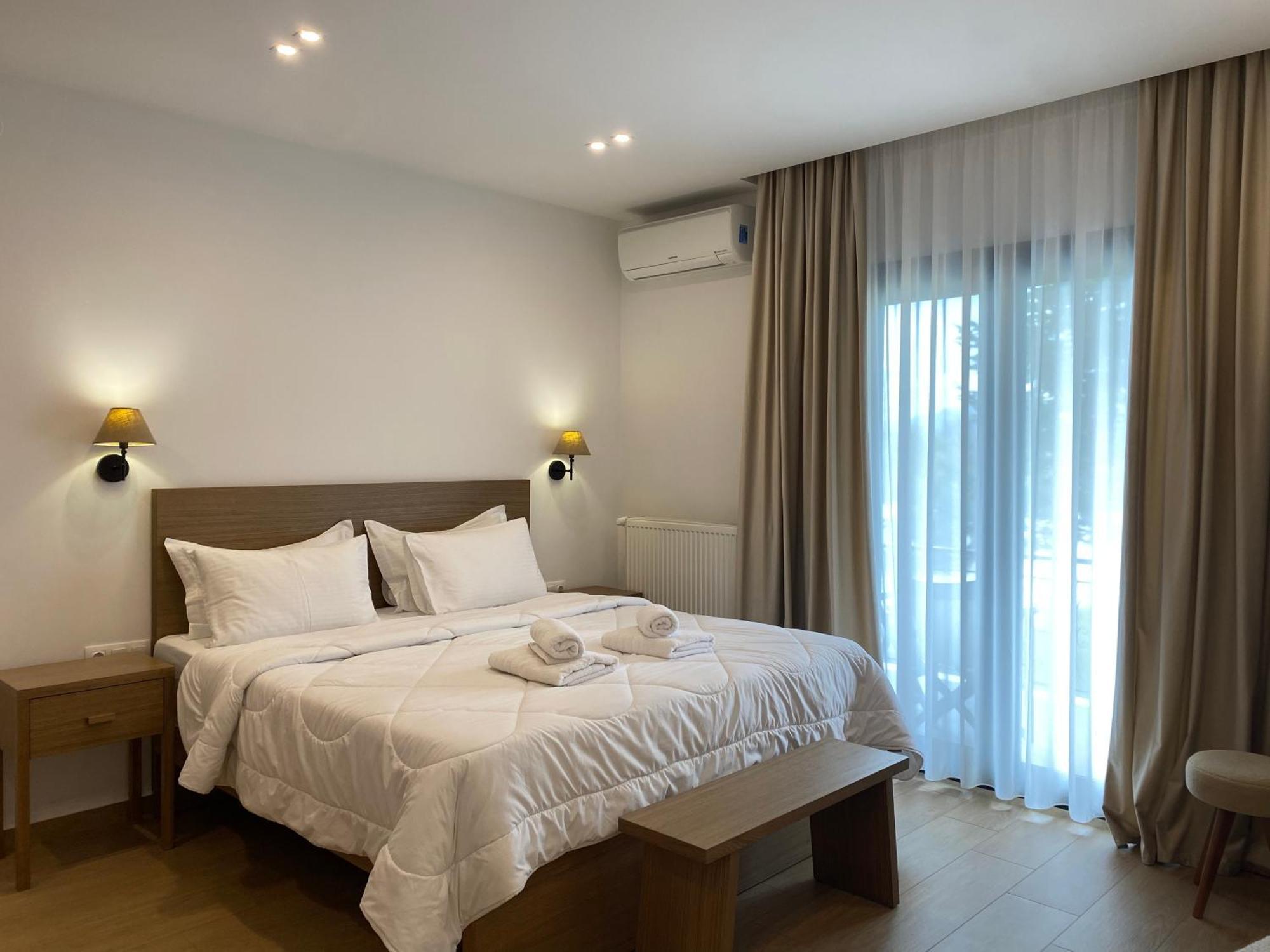 Lithos Apartment Loutraki  Bagian luar foto