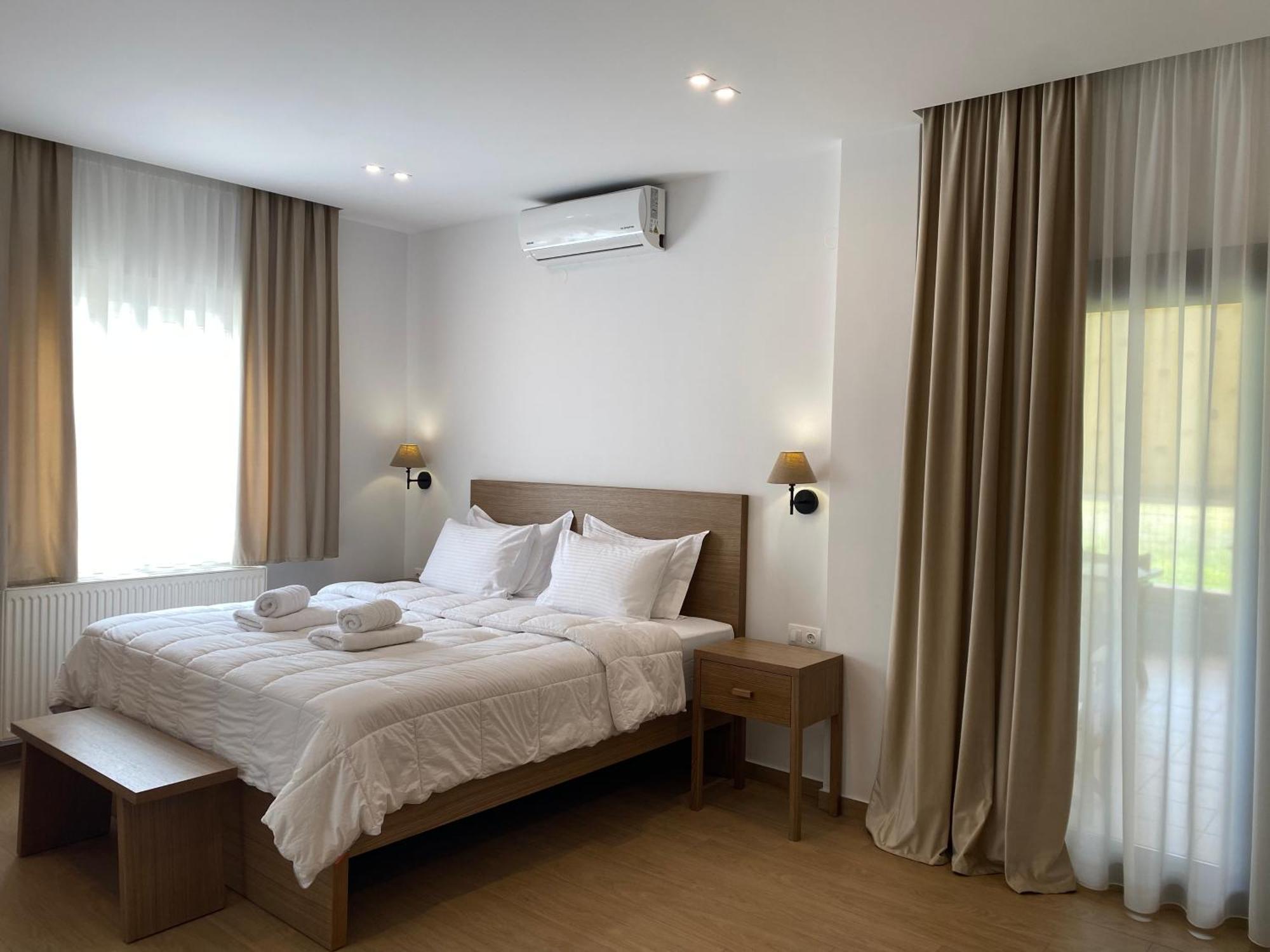 Lithos Apartment Loutraki  Bagian luar foto